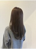 グレージュ×レイヤーカット