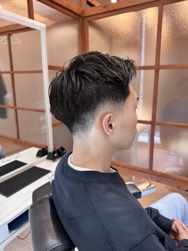 ラウハ 海浜幕張(RAUHA) MEN’S/リバースセンターパート/ニュアンスパーマ/海浜幕張