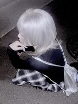 ルッカヘアガーデン 鶴ヶ島店&nbsp;ウルフカット/ホワイトアッシュ/ホワイトシルバー