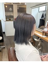 コンパス(COMPASS)&nbsp;ラインボブに透明感グレージュ
