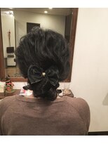 ガーネット(Garnet) 黒リボンのみつあみアレンジ