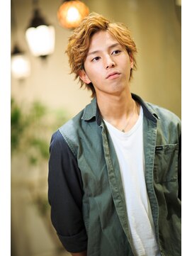 ソーホー ニューヨーク シズオカ(SOHO newyork SHIZUOKA) メンズアップバングハイライトショート