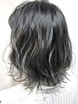 バズ ビー(BUZZ Bee)&nbsp;ハイライト×アッシュグレー