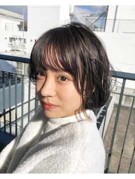 アテナ(ATENA) ミディアムボブ