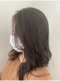 地毛風カラーほんのり軽めなレイヤーパーマスモーキーアッシュ