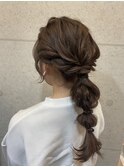 編みおろしアレンジヘア