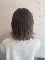 アルジャーノン グリーン(ALGERNON GREEN)&nbsp;グレージュ/グレー/透明感/外はねボブ/大人かわいい