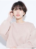 ショートパーマ薄めバング暖色カラーくすみカラー横顔美人