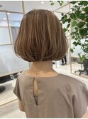 上品なナチュラル大人ボブ