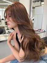 ベレーザシェルト(Beleza scelto)&nbsp;髪質改善艶髪グレージュレイヤーカット巻き髪シースルーバング