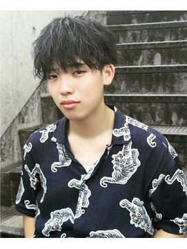 ヘア エピソード(Hair Episodes) マッシュアイロン仕上げ