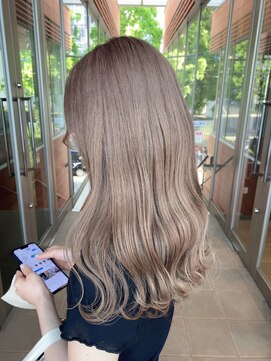 インク サカエ(inq sakae) ミルクティーベージュ　韓国ヘア　ブリーチカラー