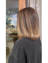 ミチ ノア(mich-nor-)&nbsp;ベージュ系バレイヤージュで白髪もぼかす◎30代40代