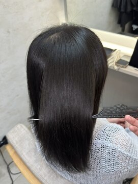 エクラート ミリア 船橋(ECLART milia) レイヤーロングの新提案｜髪質改善で動きのあるツヤ髪に