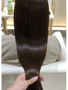 シアン 栄店(CYAN.) 後ろ姿も美しく!艶さら美髪に!