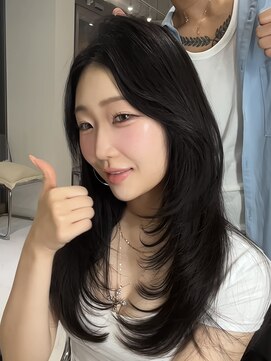 ヨロ 渋谷(YOLO) 韓国ヘアーハッシュカットレイヤーカットハイライトカラー