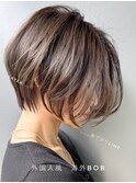 外国人風海外ショートボブ前下がりレイヤー　n7.10.18