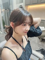 シルクレイ 高田馬場(Silk-lei) 結んでも小顔効果抜群顔まわりカット