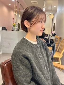 【丸みかわいいショートボブ】