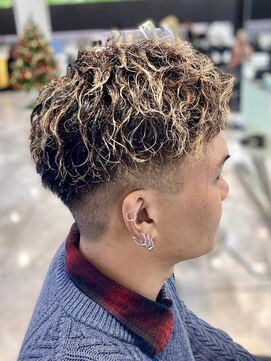 イメージア ボーノ相模大野店(IMAGE-A) 【相模大野カラー】立体感大人の白髪ぼかしハイライト