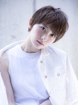 テイラー(Taylor) [Taylor]  ☆アイスグレージュxミニマルショート