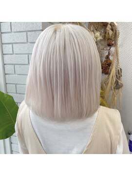 レイリー(Reilly) 【Minami】ホワイトベージュ