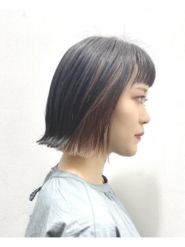 オンザ(ONTHE) ピンクグレージュインナーカラー切りっぱなしボブ【林京平】