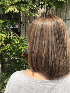 ヘアメディカルサロン 札幌 白髪ぼかしハイライト