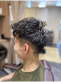 ピンパーマ+刈り上げ2ブロック　メンズカット　メンズパーマ