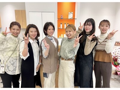 女性スタイリスト中心のスタッフ構成で居心地の良さ抜群です☆