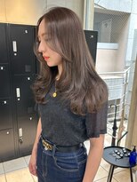 シーク 天神(SEEK)&nbsp;【SEEK 松尾菫菜】人気のレイヤーカット×グレージュカラー