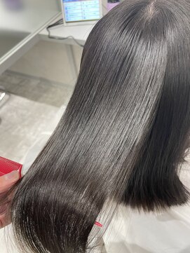 レーヴバイキートス(REVE by kiitos) 髪質改善ストレート　西梅田　REVE by kiitos