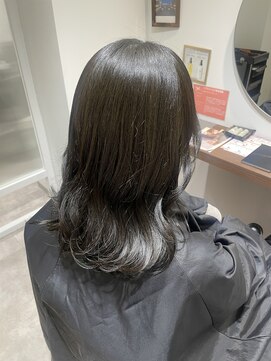 トッカ 浅草店(tocca) オリーブカラー