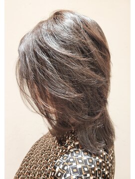 松本平太郎美容室 吉祥寺パートファイブ(PART5) ミディアムレイヤー×サイエンスアクア×イノアカラー