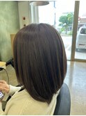 オリーブグレージュ