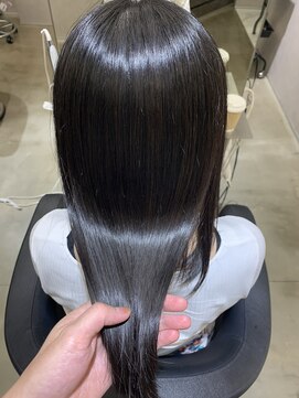 ロイ(Roi) 中性縮毛矯正でつくるハイクオリティストレート