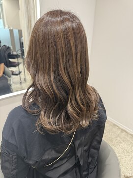 ラナ カスガイ(Lana KASUGAI) ロング/ハイライト/グレージュ/