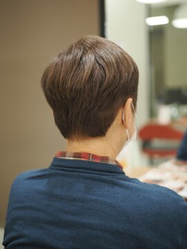 【伏見/醍醐】明るい白髪染め/ミセスショート/若見え/50代/60代