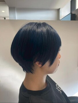 ラシンバン ラメール(LASHINVAN LAMER) ベリーショートｘブリーチカラー