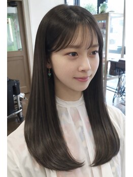 カミナ(KAMINA)の写真/触れた瞬間、違いがわかる。艶・まとまり・指通りすべてが変わる、KAMINA.の縮毛矯正ストレート。