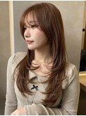 レイヤーカット流れる顔周り表参道ヘアカラーロングレイヤー