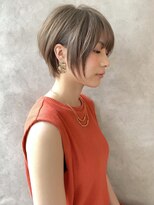 アヴァロン(AVALON)&nbsp;30、40代にオススメ！小顔立体感ショート×イルミナブランジュ
