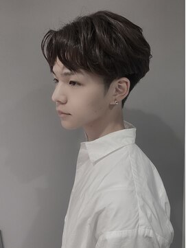 ルアウアオ(LUAU Ao) コンマヘア 【 八幡 翔 】- @kkr_0208