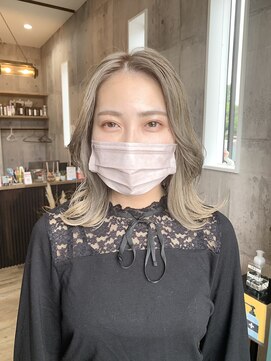 ハク(haku) [吉原勇気]ミルクグレー×外ハネロブ