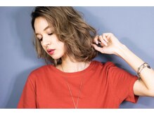 カラーとパーマ、縮毛矯正は同時に出来ますか？