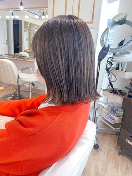 ネオリーブ チロル 横浜西口店(Neolive CiroL.) フォギーベージュ グレージュカラー 大人可愛い