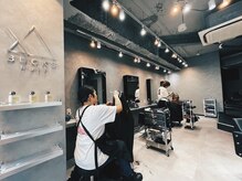 【BUCKS】経験豊かなスタイリストがあなたの理想とお悩みをしっかりとカウンセリング