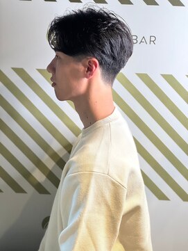 バーバーバー アカバネ(BARBER-BAR AKABANE) 清潔感と色気を兼ね備えたリバースパーマセンターパート#2