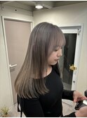 ハイトーングレージュ