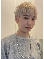 ヘン(hen)&nbsp;【心斎橋hen】ショートカット　ブリーチ